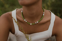 Load image into Gallery viewer, Green Beaded Chocker
